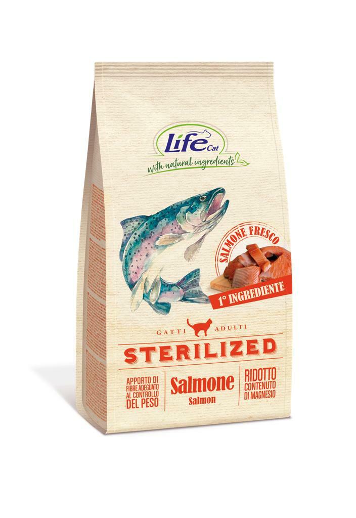 Life Cat With Natural Ingredients ADULT Sterilised con Salmone - 1,5 kg